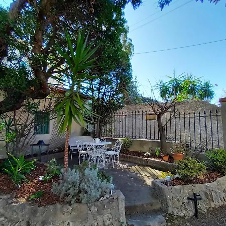 Le Kilianna Apartament *